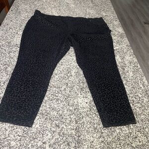 Size 4X 28W/30W Pants Terra & Sky Black Jeggings Burnout Leopard Print Velvet